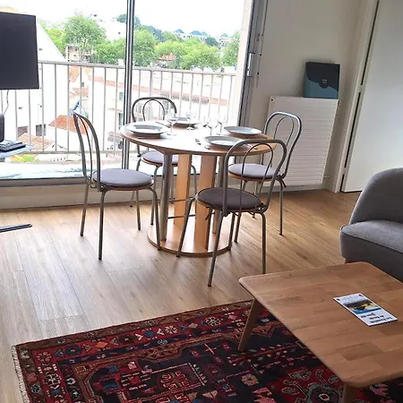 Cosy Face A La Gare Avec A Proximite Plages Et Commerces A Pied Apartment Arcachon